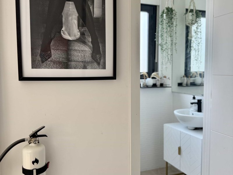 Guest toilet